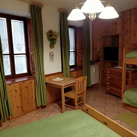 Bourg Bed & Breakfast Donnaz